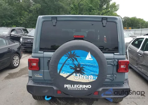 2024 Jeep Wrangler Sahara 4Xe из США, поврежденный, VIN 1C4RJXP6XRW128456